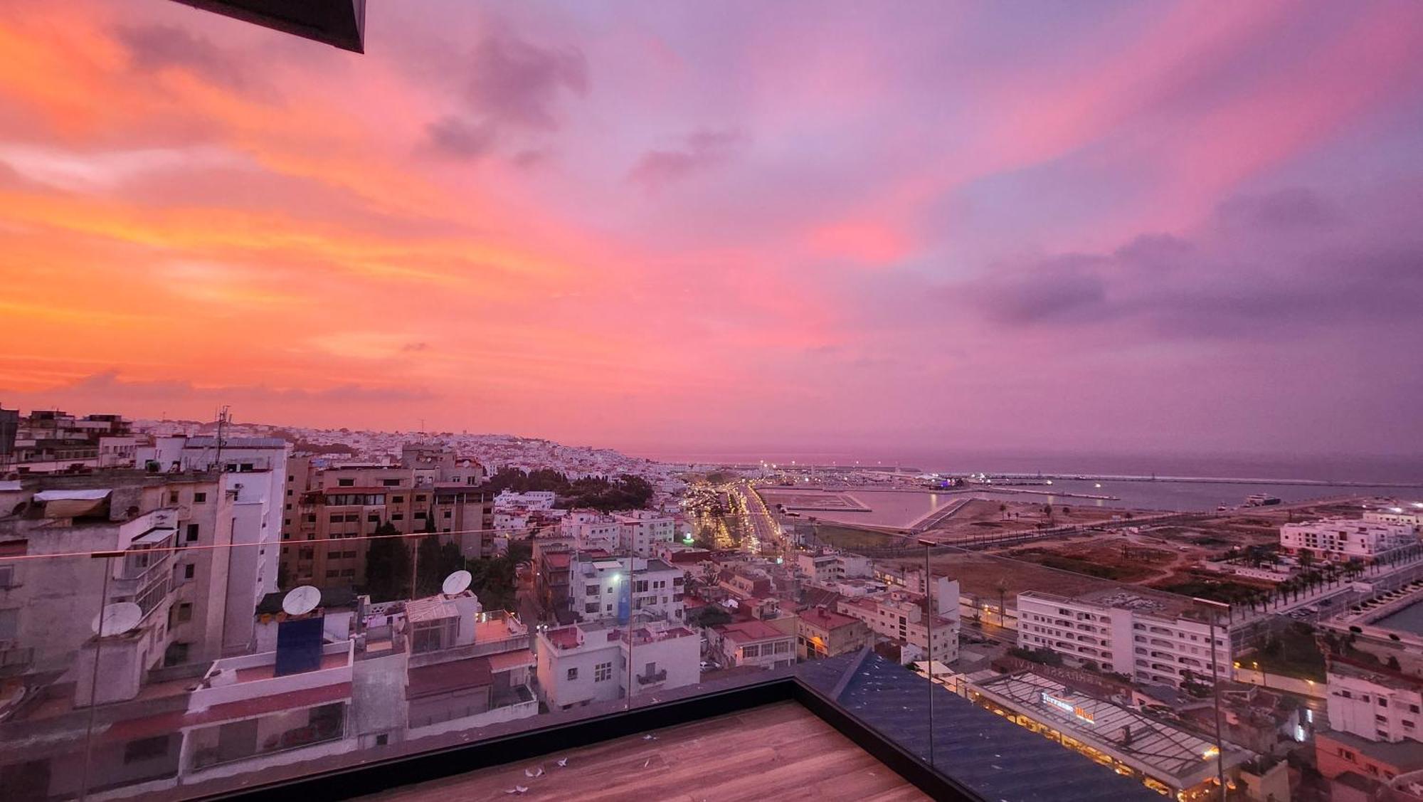Magnifique Penthouse 160M2 Terrasse 90M2 Vue Mer Tangier Exterior photo